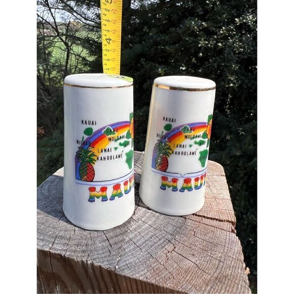 Vintage Salt and Pepper Shakers - Picture 2 of 4